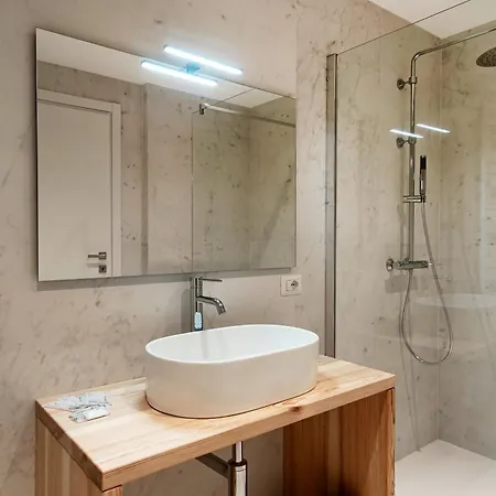 Fitzgerald Building - The House Of Travelers Apartamento