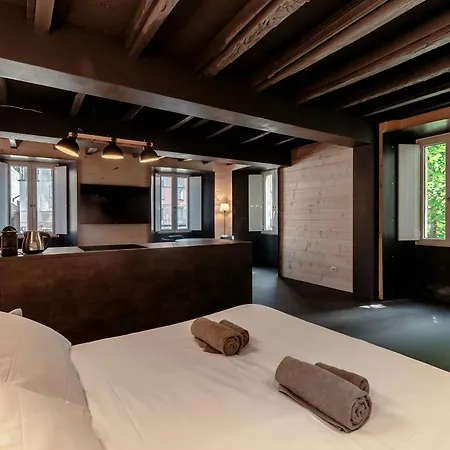 Fitzgerald Building - The House Of Travelers