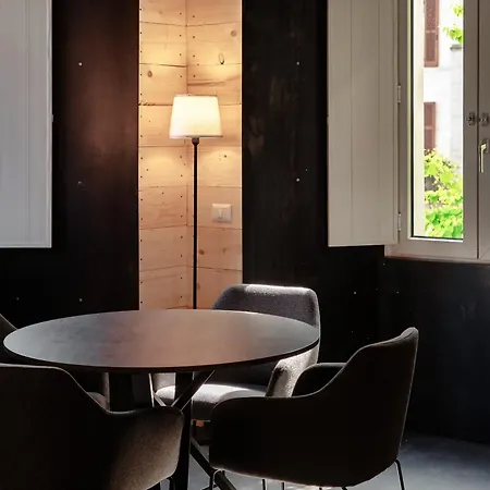 Fitzgerald Building - The House Of Travelers Apartment Como