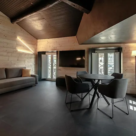 Fitzgerald Building - The House Of Travelers Apartment Como
