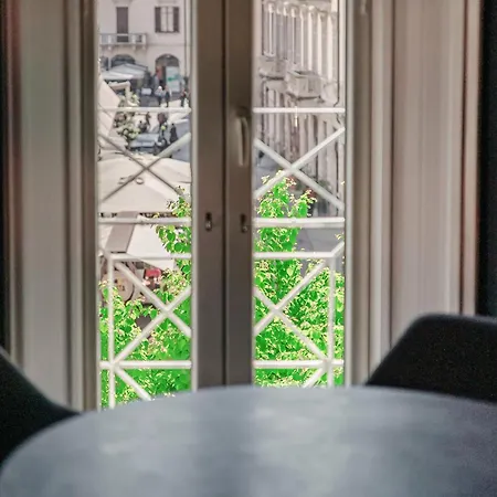 Fitzgerald Building - The House Of Travelers Apartment