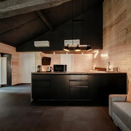 Fitzgerald Building - The House Of Travelers Apartment *