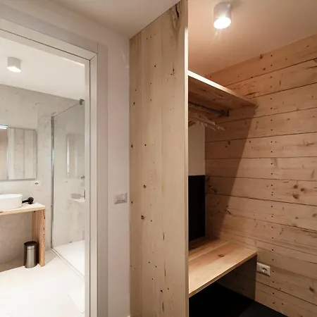 Fitzgerald Building - The House Of Travelers *